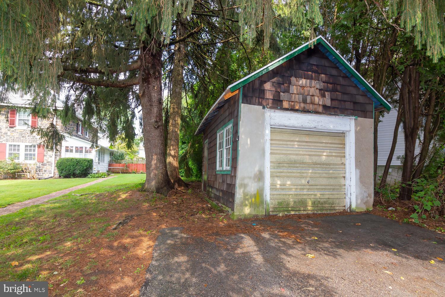 147 Conestoga Road Wayne, PA 19087 - Photo 10 of 30