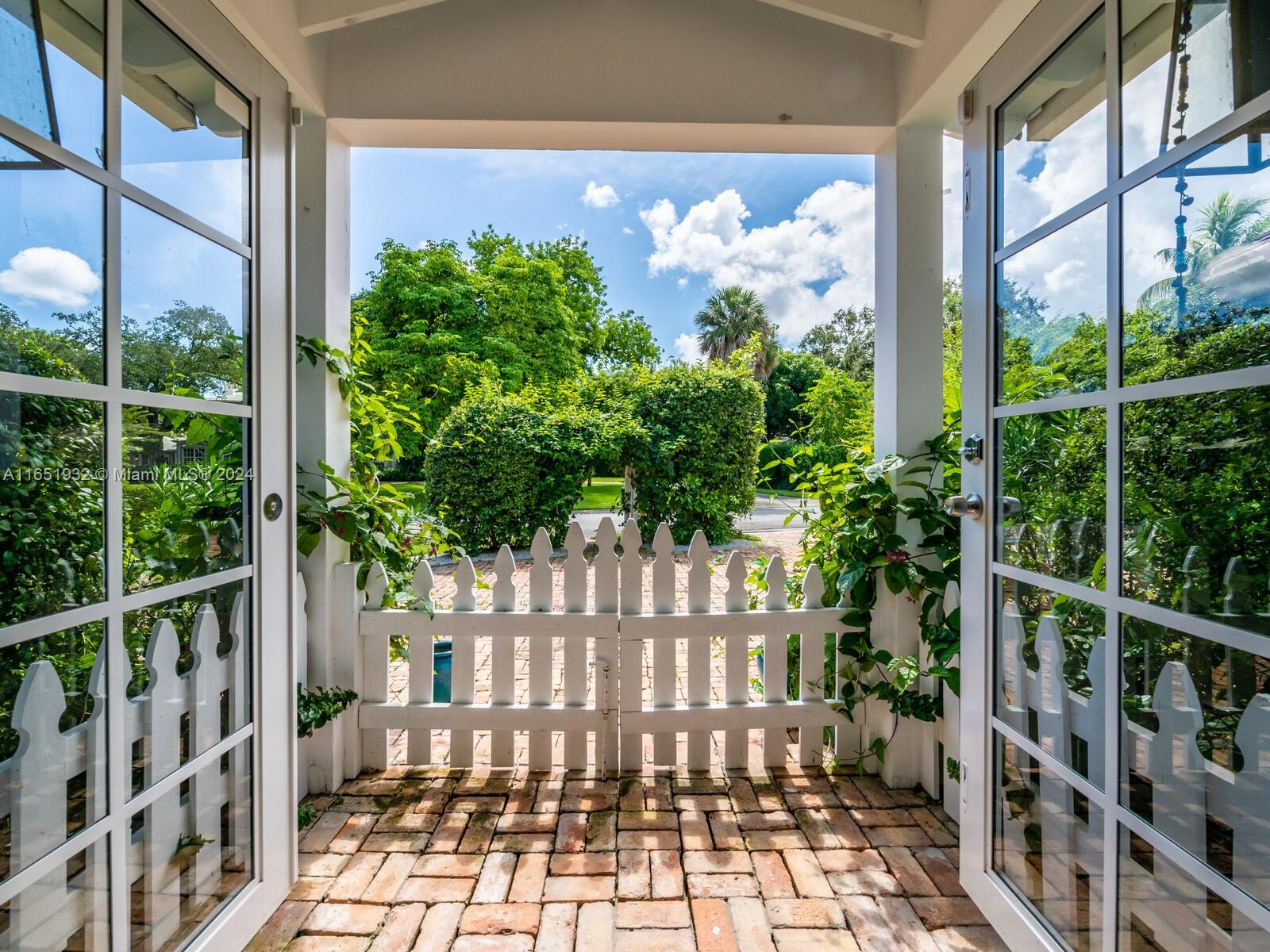 4700 Lake Road Miami, FL 33137 - Photo 11 of 92