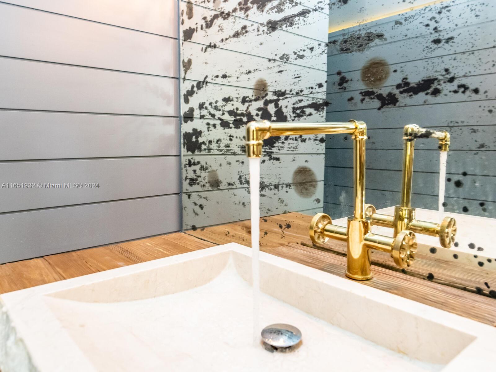 4700 Lake Road Miami, FL 33137 - Photo 26 of 92