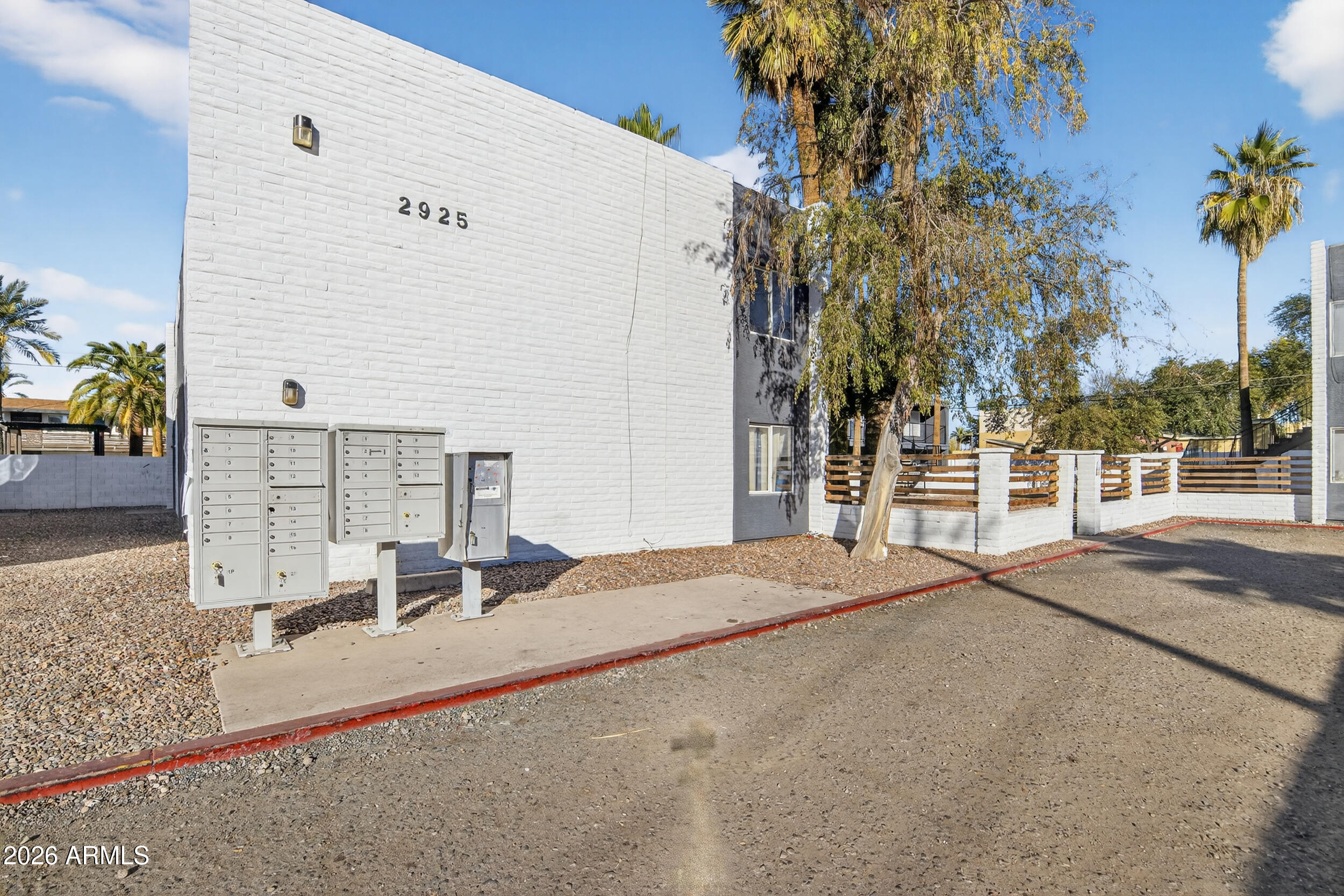 2925 North 38th Street, Unit 2 Phoenix, AZ 85018 - Photo 6 of 21 a outdoor space with plants