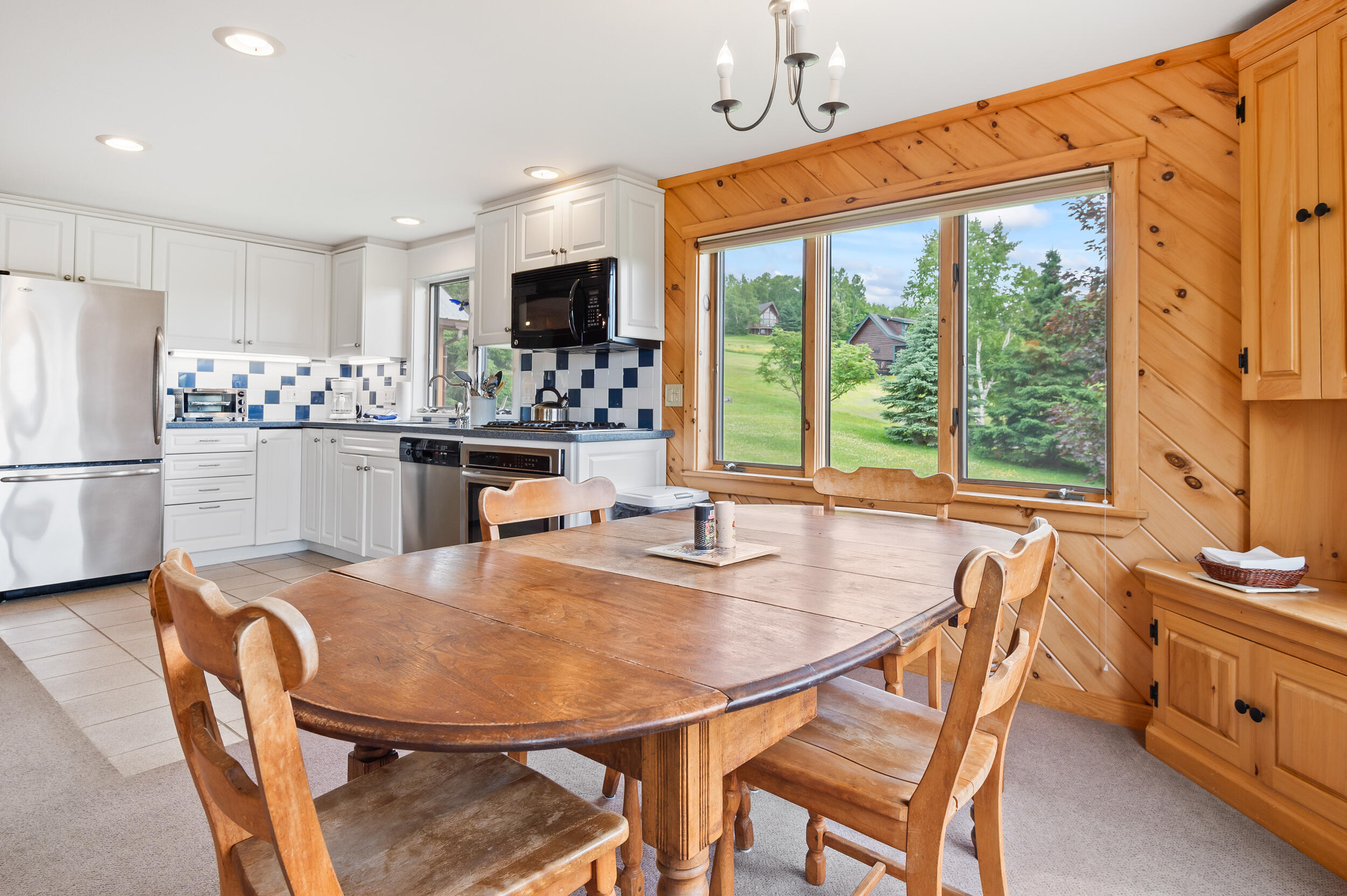 11 Overlook Road Rangeley, ME 04970 - Photo 15 of 41 Dining