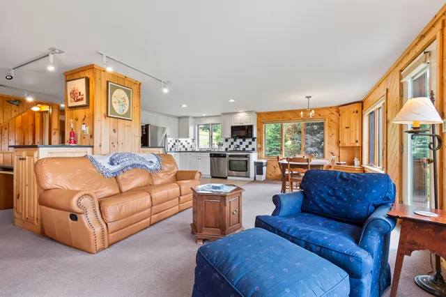 $699,000 | 11 Overlook Road, Rangeley, ME 04970