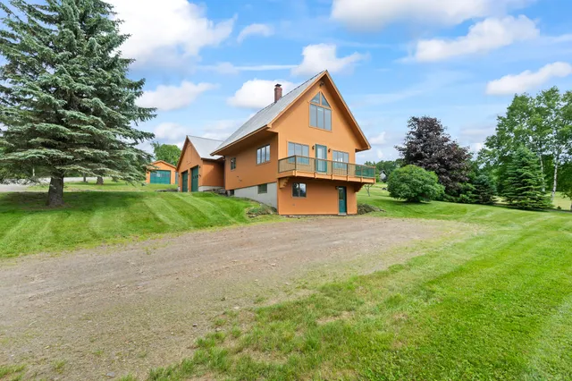 $699,000 | 11 Overlook Road, Rangeley, ME 04970