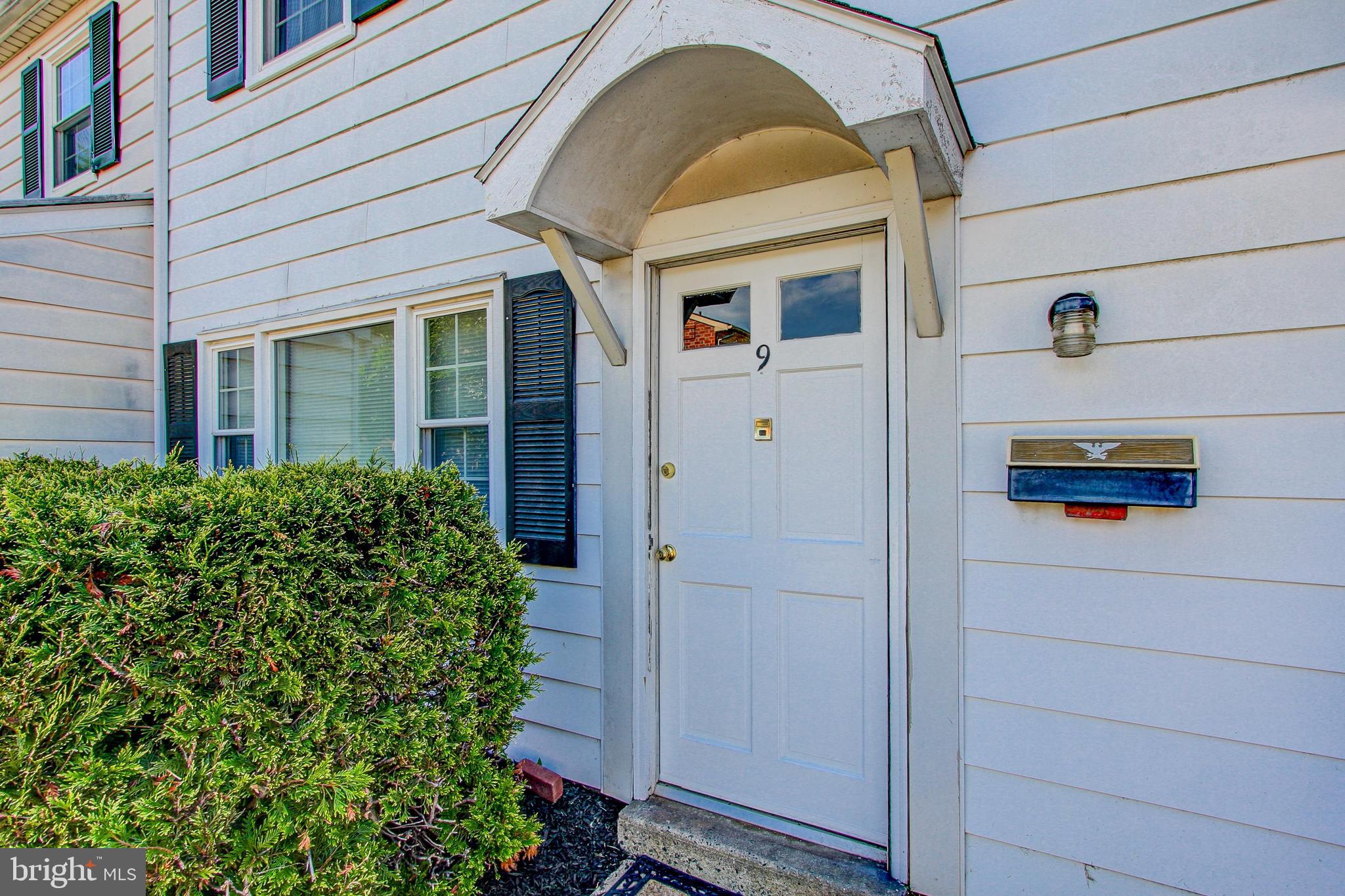 9 Stonegate Road Quakertown, PA 18951 - Photo 2 of 40 Gallery Image 2