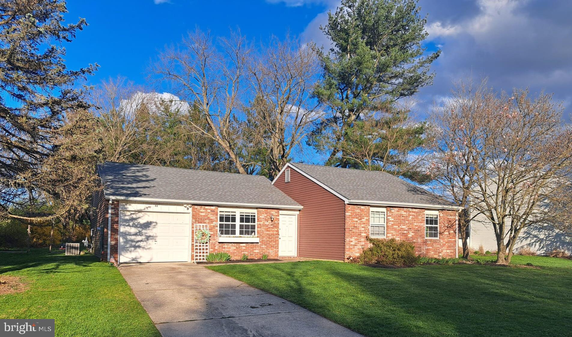 44 Hartford Road Sewell, NJ 08080 - Photo 1 of 16