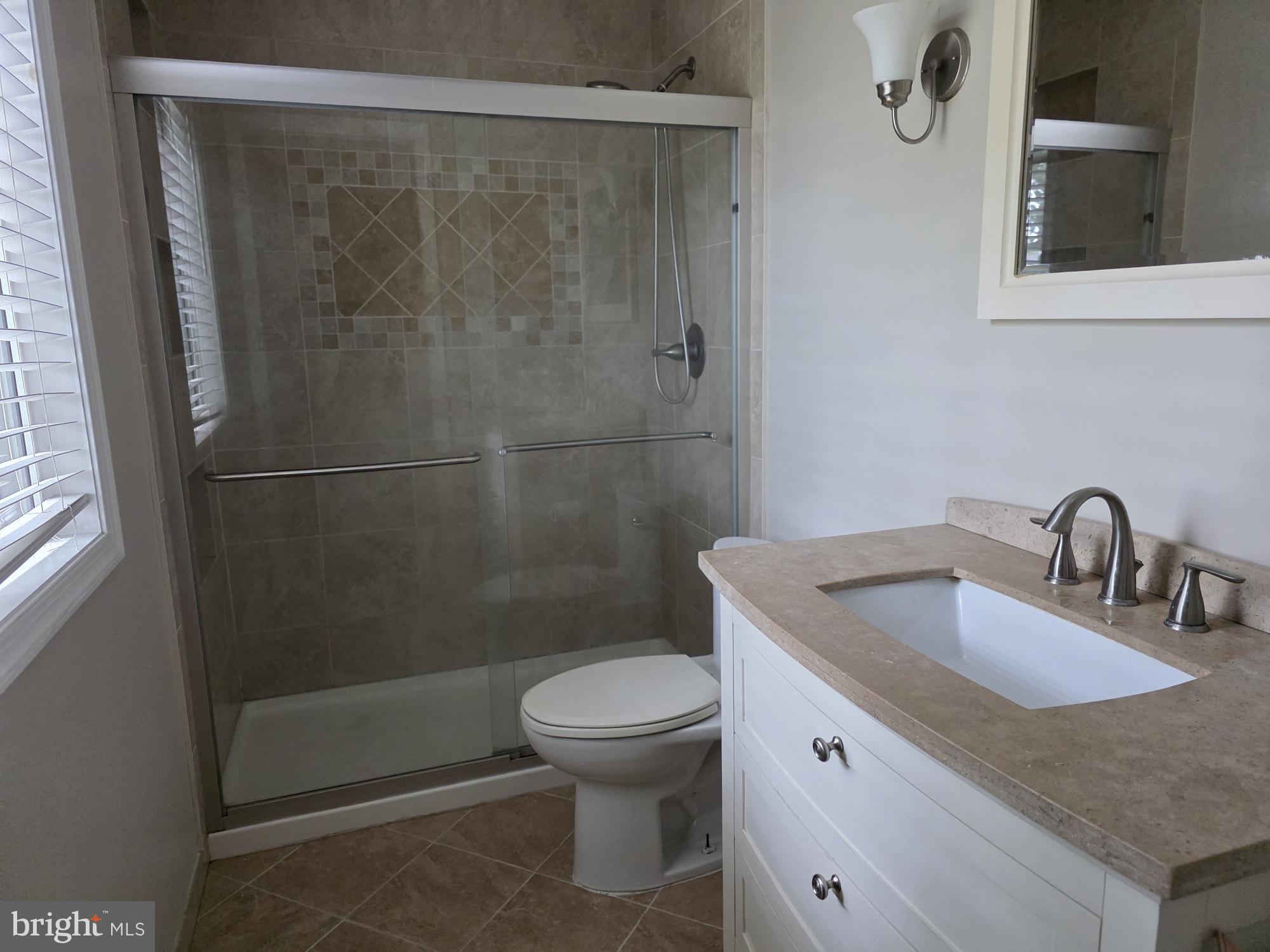 44 Hartford Road Sewell, NJ 08080 - Photo 11 of 16