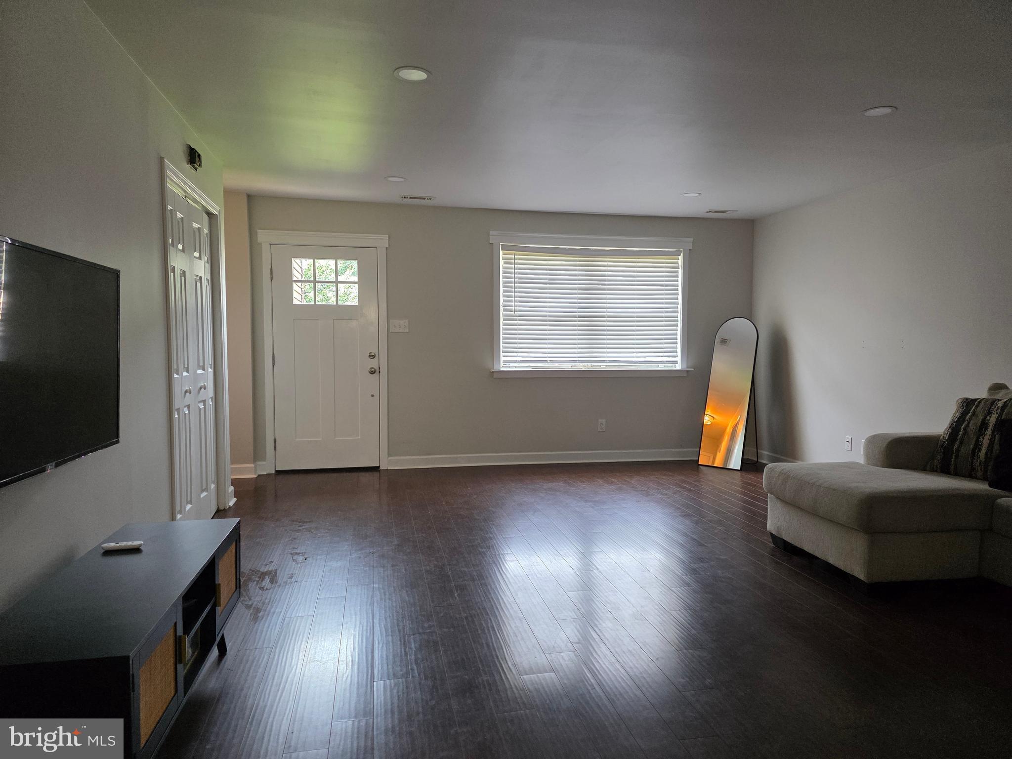 44 Hartford Road Sewell, NJ 08080 - Photo 2 of 16