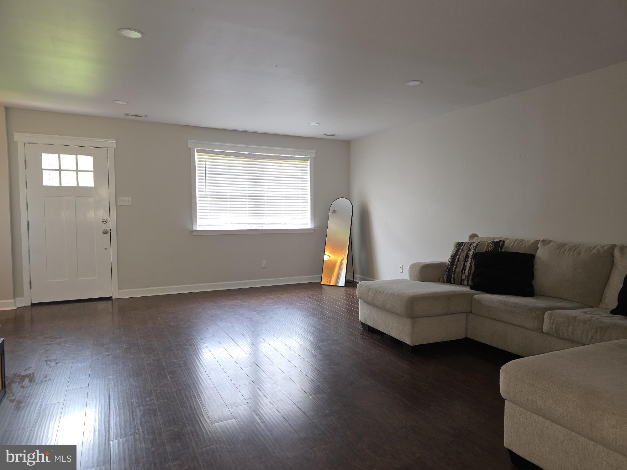 44 Hartford Road Sewell, NJ 08080 - Photo 5 of 16