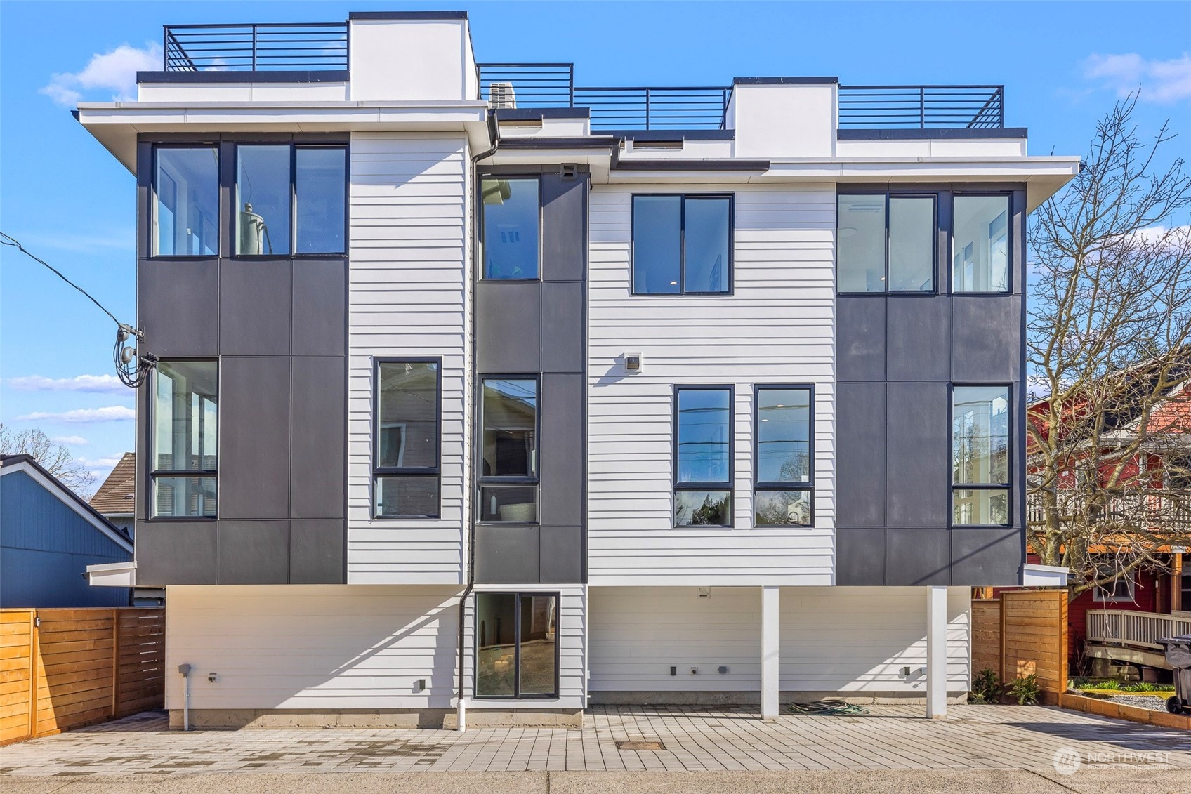 2209 B 42nd Avenue Southwest Seattle, WA 98116 - Photo 40 of 40