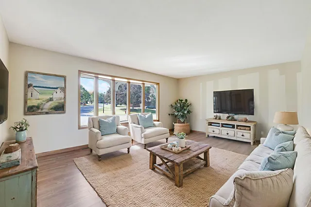 $399,000 | 105 North Circle Drive, Montgomery, MN 56069