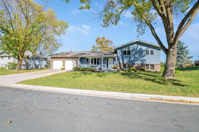 $399,000 | 105 North Circle Drive, Montgomery, MN 56069