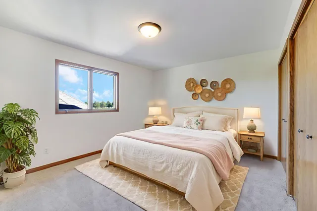 $399,000 | 105 North Circle Drive, Montgomery, MN 56069