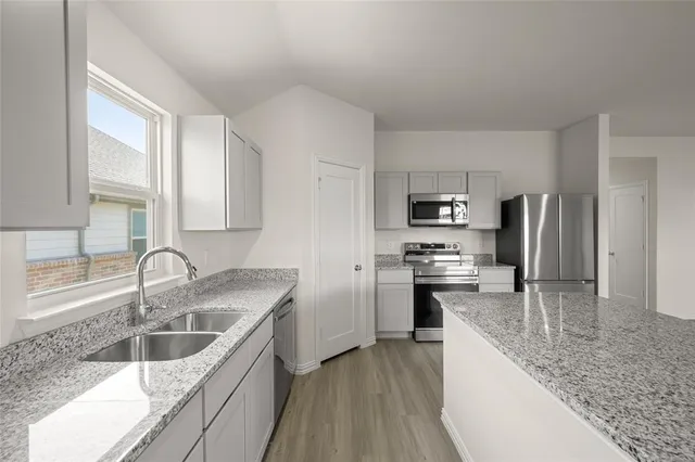 $291,990 | 414 Rose Avenue, Cleburne, TX 76033