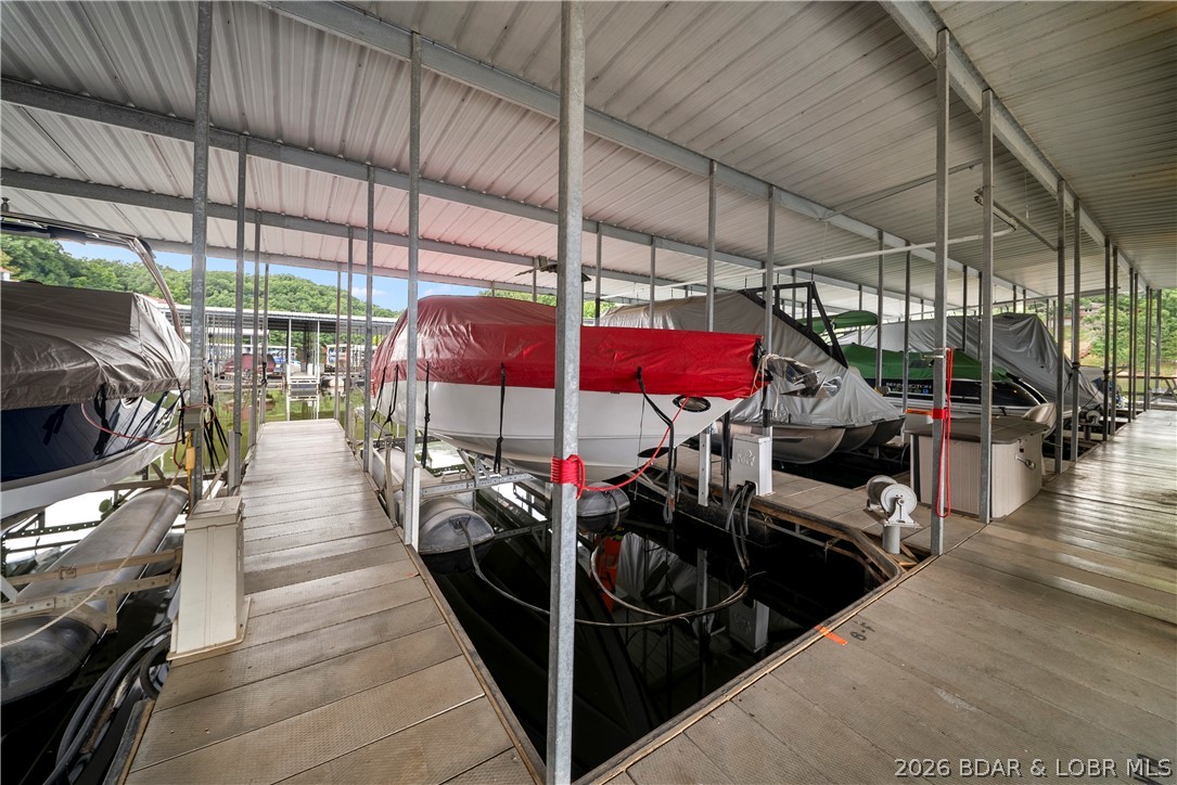 40 Lighthouse Road, Unit 301 Lake Ozark, MO 65049 - Photo 26 of 32 2002 29' Crownline for sale