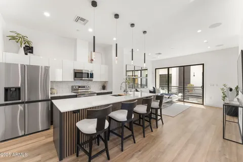 $599,000 | 4220 North 32nd Street, Unit 1, Phoenix, AZ 85016