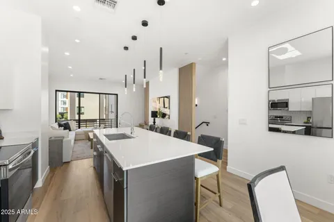 $599,000 | 4220 North 32nd Street, Unit 1, Phoenix, AZ 85016