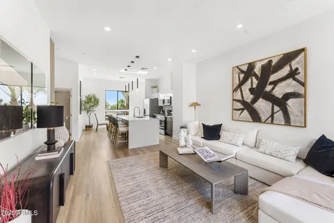 $599,000 | 4220 North 32nd Street, Unit 1, Phoenix, AZ 85016