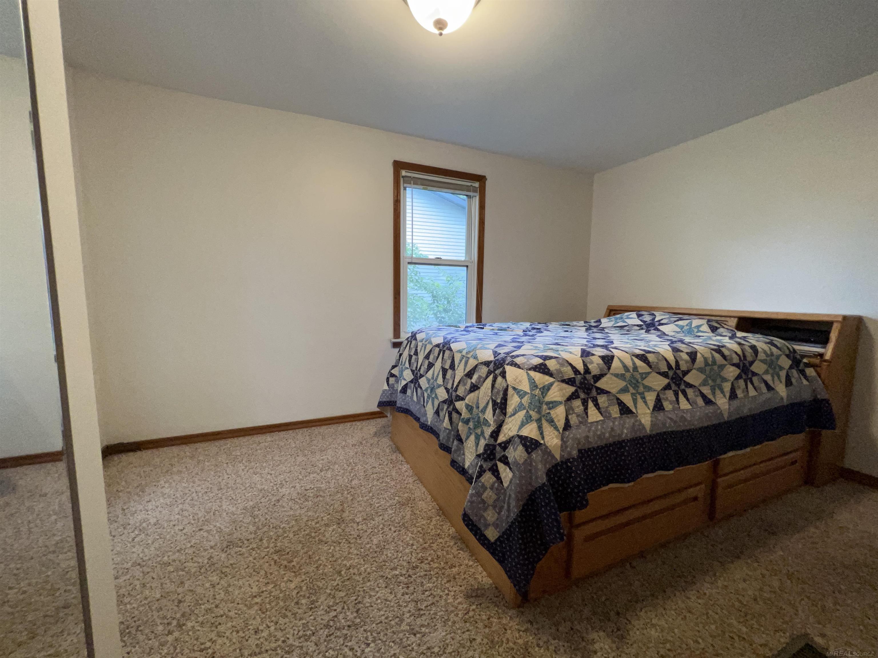2771 Weaverton Rochester, MI 48307 - Photo 13 of 30 50091024-12.JPG