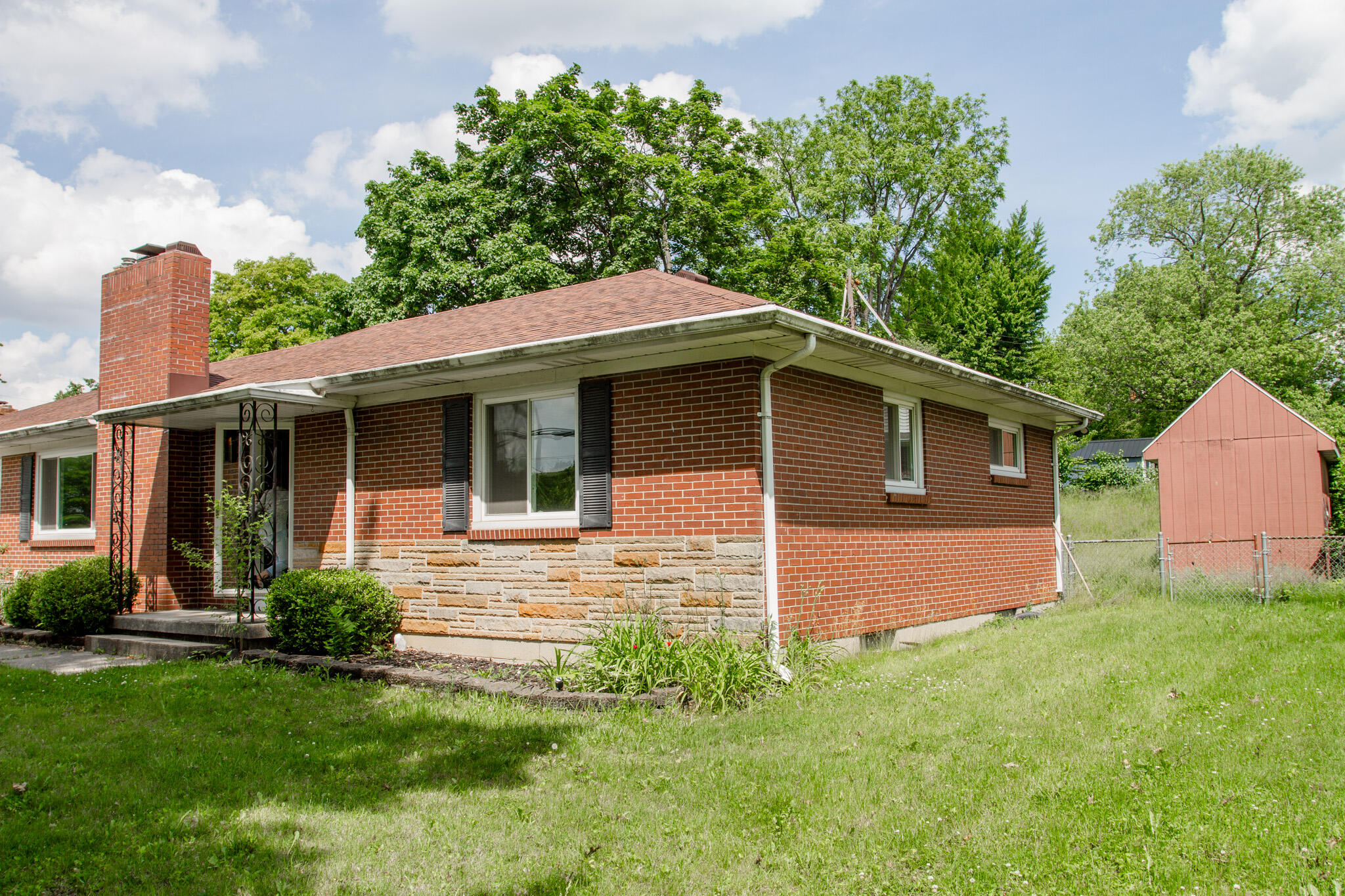 2102 St Paris Pike Springfield, OH 45504 - Photo 6 of 44