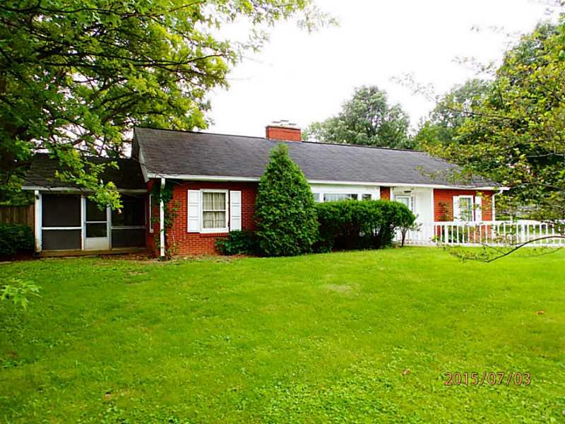 207 West McKenzie Road Greenfield, IN 46140 - Photo 1 of 24 Gallery Image 1