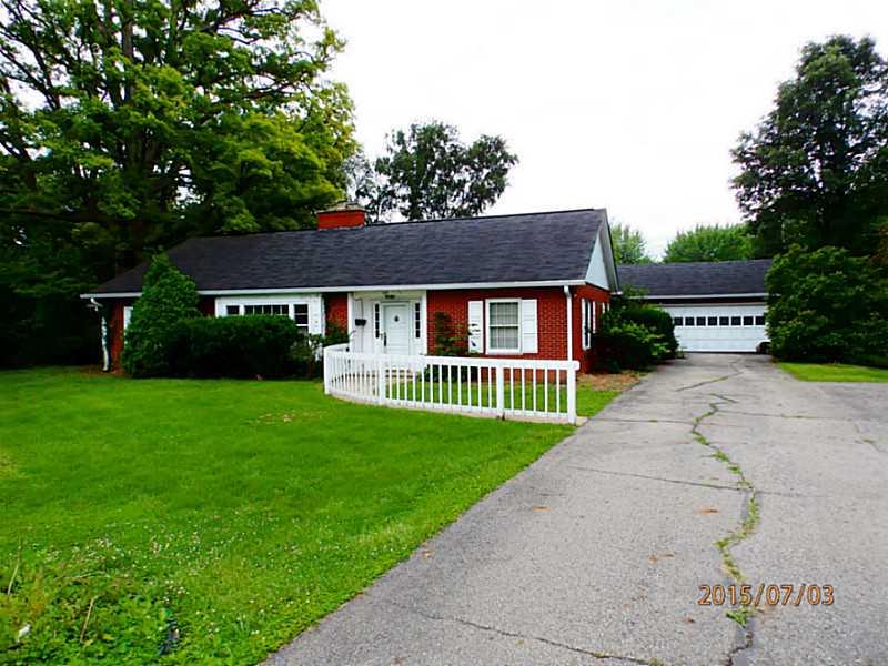 207 West McKenzie Road Greenfield, IN 46140 - Photo 2 of 24 Gallery Image 2