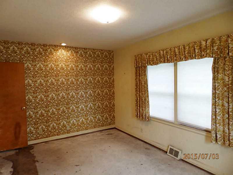 207 West McKenzie Road Greenfield, IN 46140 - Photo 12 of 24 Gallery Image 12
