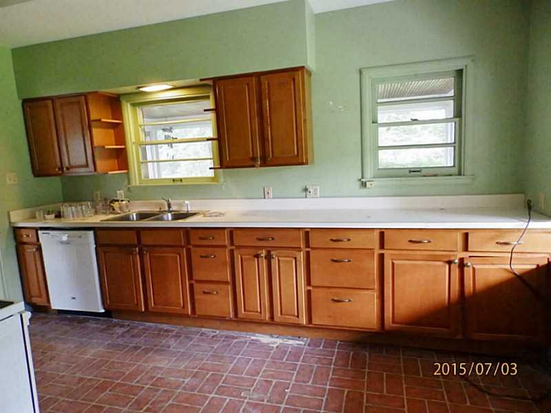 207 West McKenzie Road Greenfield, IN 46140 - Photo 3 of 24 Gallery Image 3