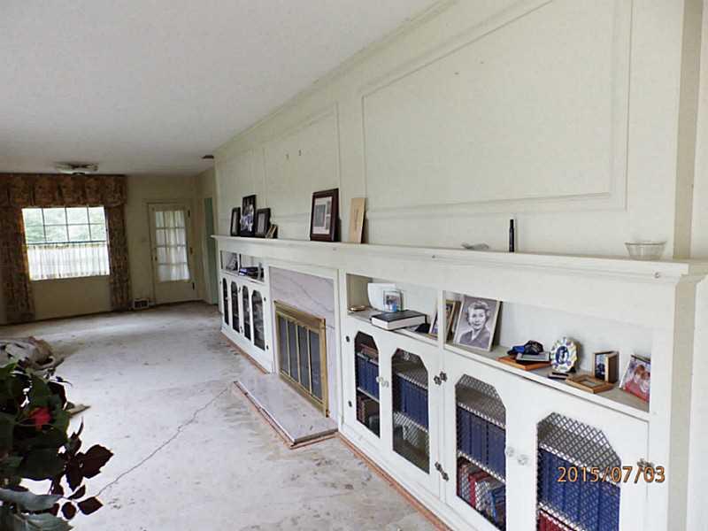 207 West McKenzie Road Greenfield, IN 46140 - Photo 7 of 24 Gallery Image 7