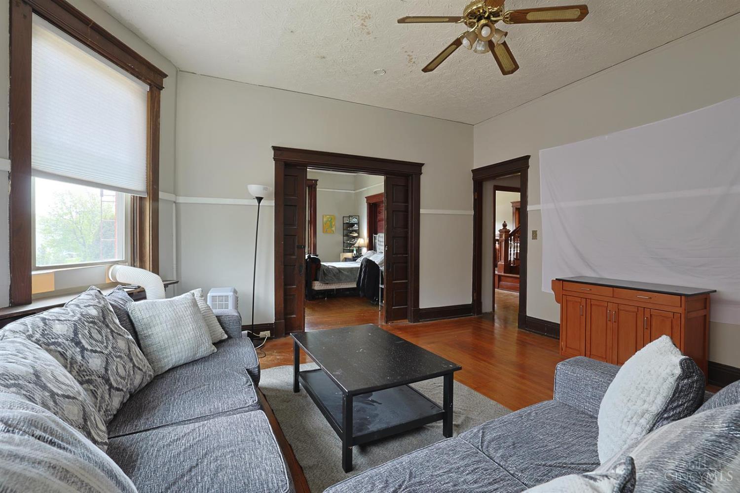 448 Riddle Road Cincinnati, OH 45220 - Photo 36 of 49