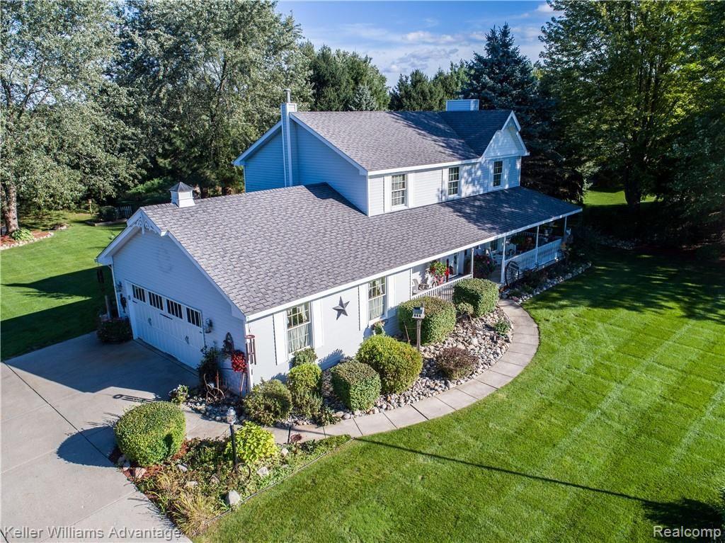 7675 Wellington Road Brighton, MI 48116 - Photo 1 of 49 1.jpg