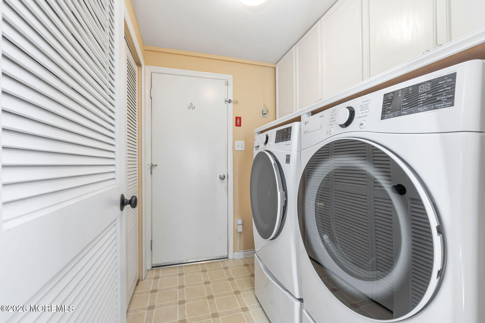 88 Gristmill Road Howell, NJ 07731 - Photo 22 of 55 Laundry