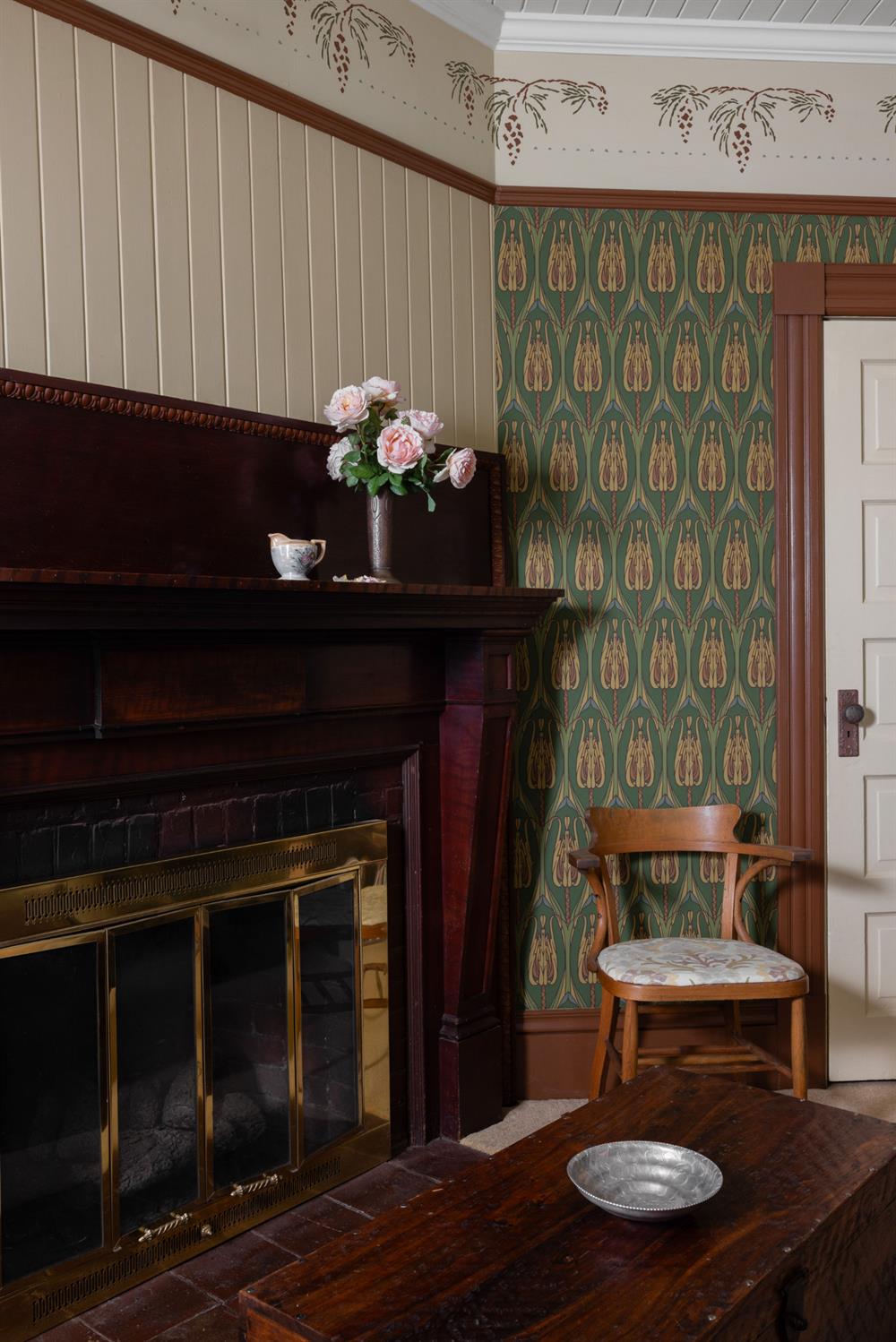 790 Pine Knoll Road Applegate, CA 95703 - Photo 13 of 81 a kitchen with a sink and cabinets
