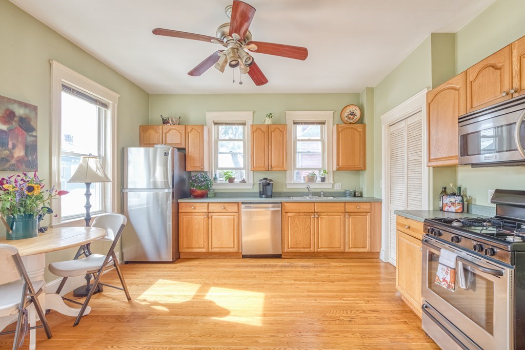 17 Linden Road Melrose, MA 02176 - Photo 12 of 30