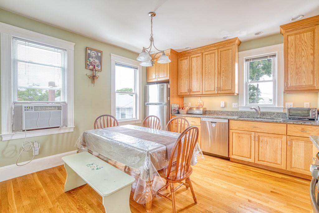 17 Linden Road Melrose, MA 02176 - Photo 22 of 30