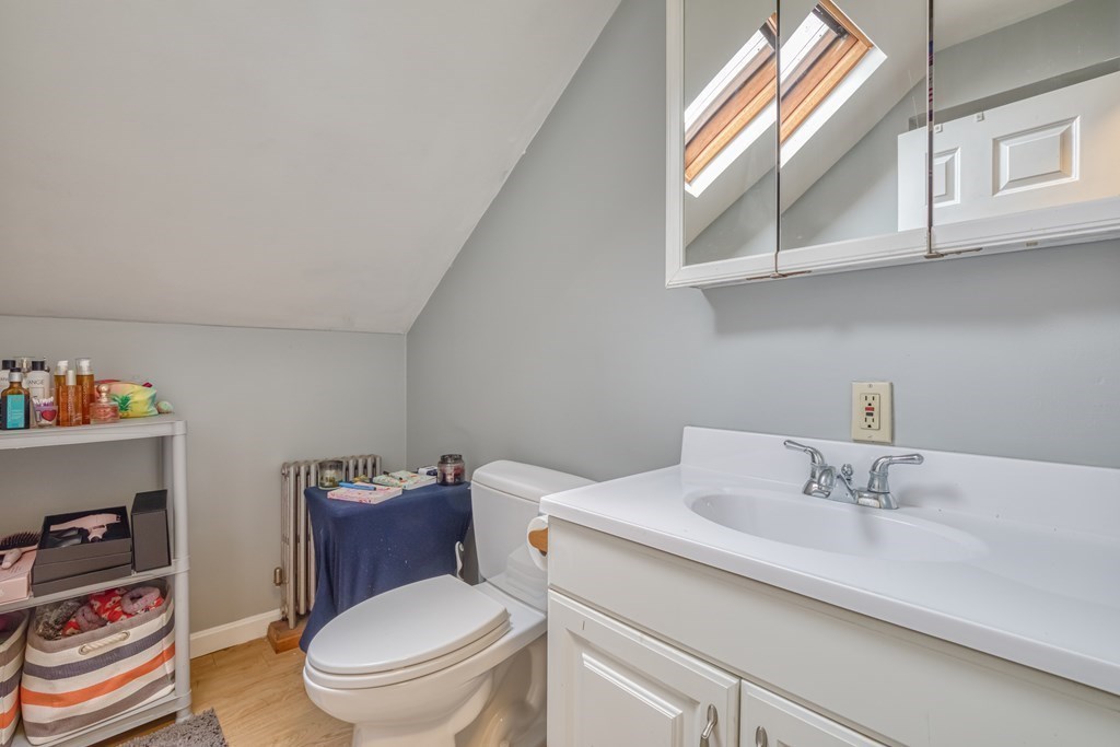 17 Linden Road Melrose, MA 02176 - Photo 29 of 30