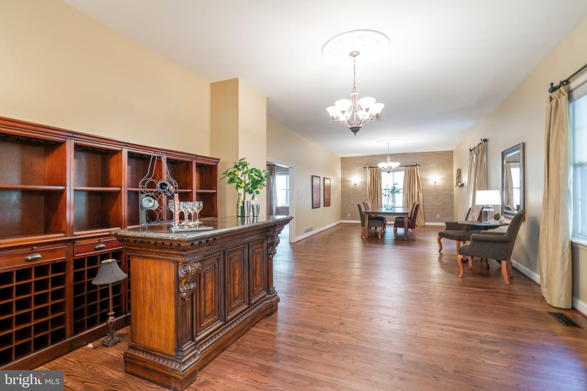 808 Plymouth Road Ambler, PA 19002 - Photo 13 of 88 Bar Area