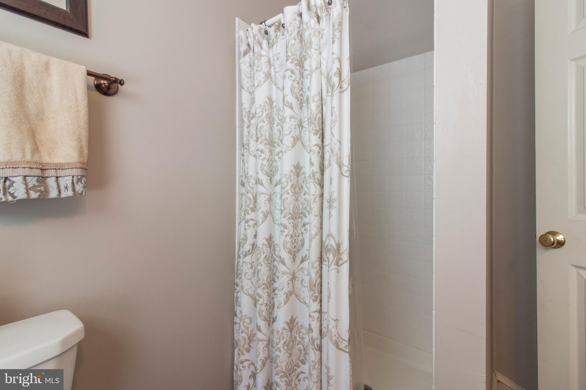 808 Plymouth Road Ambler, PA 19002 - Photo 40 of 88 In-Law/Nanny Full Bathroom