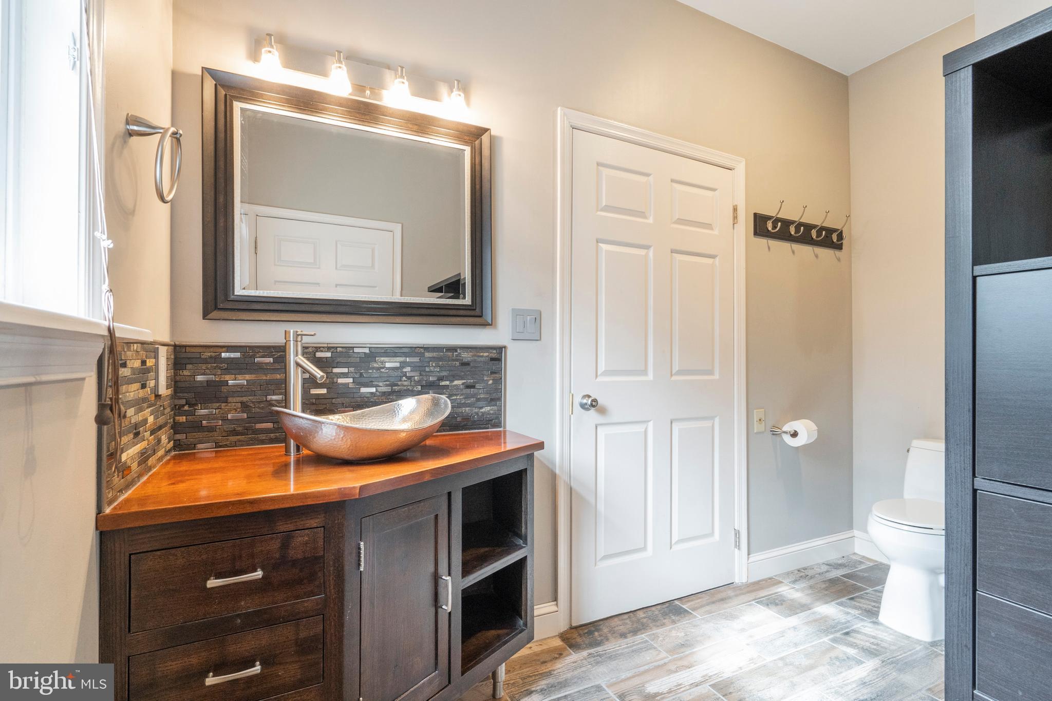 808 Plymouth Road Ambler, PA 19002 - Photo 57 of 88 Jack and Jill Full Bathroom