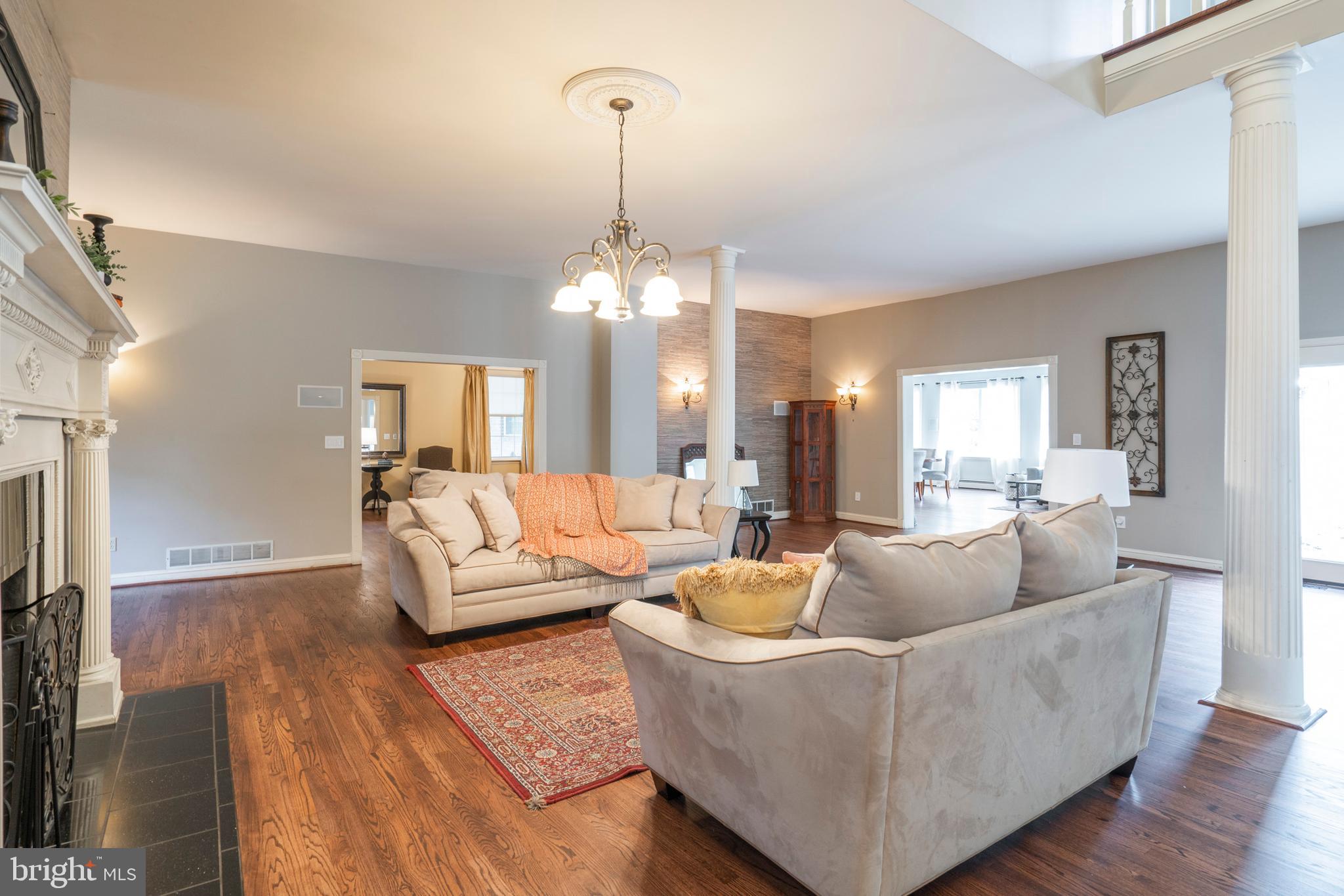 808 Plymouth Road Ambler, PA 19002 - Photo 8 of 88 Living Room