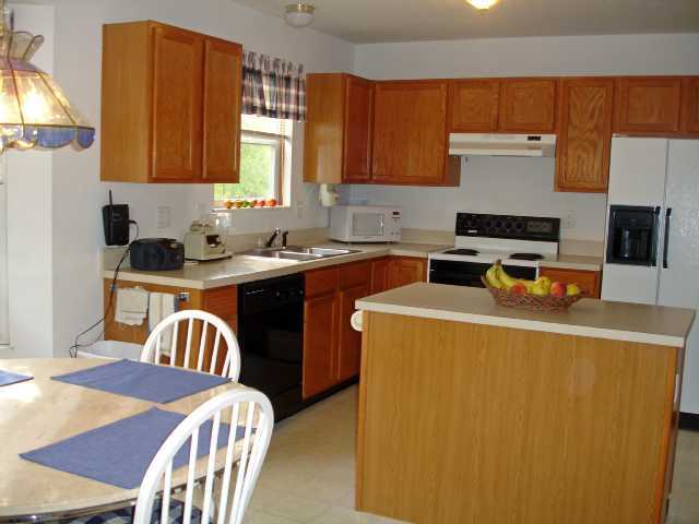 167 Drakewood Road Westerville, OH 43081 - Photo 3 of 14 Gallery Image 3