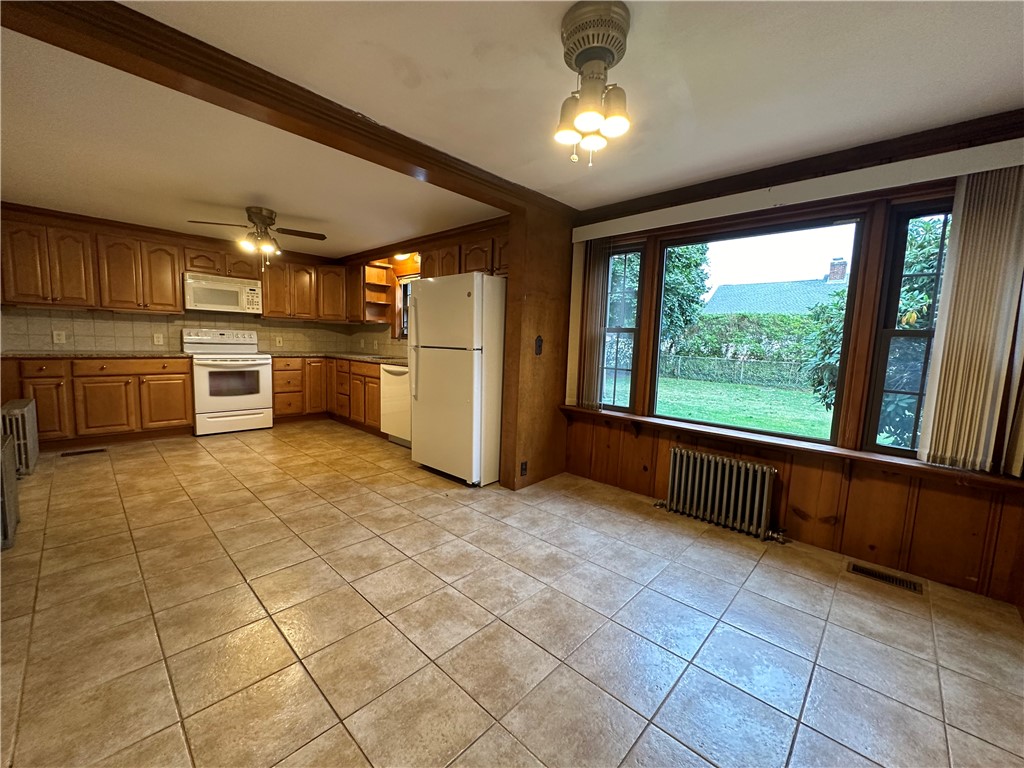 24 Alexander McGregor Road Pawtucket, RI 02861 - Photo 9 of 34 Gallery Image 9