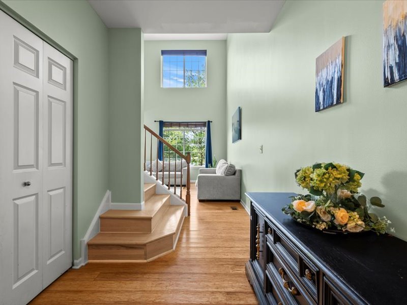 2147 Pembridge Lane Joliet, IL 60431 - Photo 6 of 34 a living room with furniture and a table