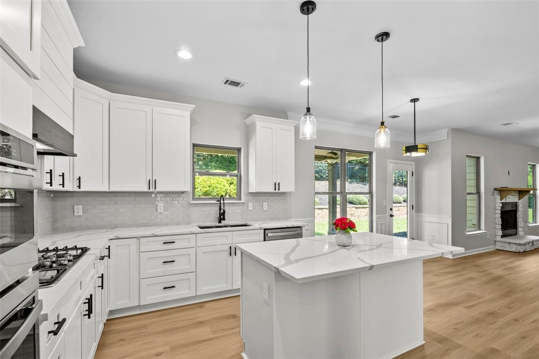 100 Cantle Court Easley, SC 29642 - Photo 8 of 33 Gallery Image 8