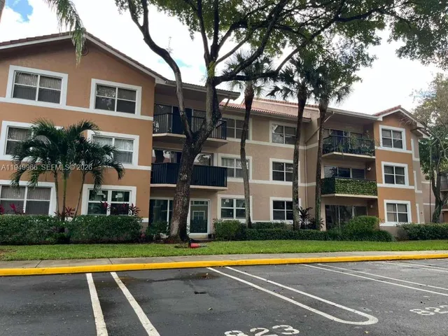 $2,000 | 8977 Wiles Road, Unit 103, Coral Springs, FL 33067