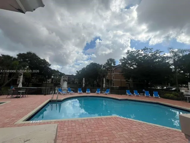 $2,000 | 8977 Wiles Road, Unit 103, Coral Springs, FL 33067