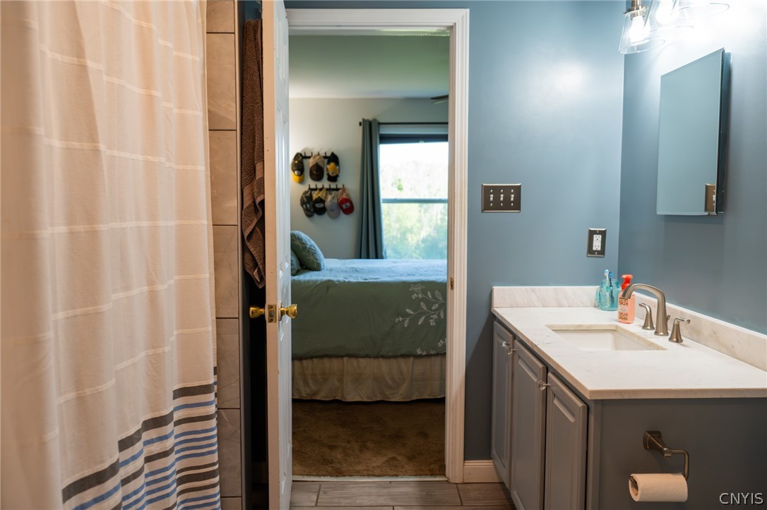 417 State Route Hannibal, NY 13074 - Photo 18 of 27 Main Bedrooms Bathroom