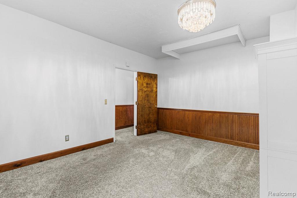327 Reid Road Grand Blanc, MI 48439 - Photo 26 of 88
