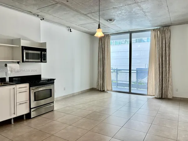 $2,550 | 690 Southwest 1st Court, Unit 1026, Miami, FL 33130