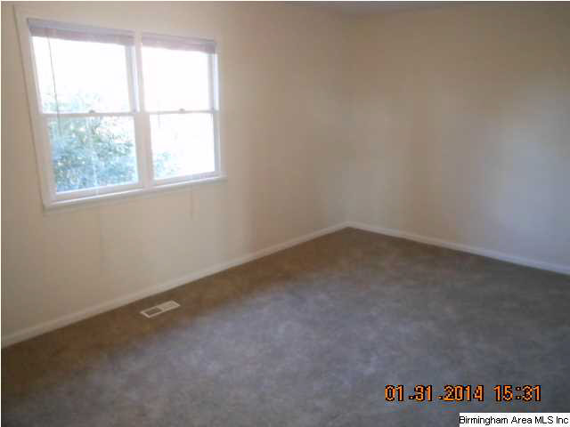 1341 Brown Circle Alabaster, AL 35007 - Photo 2 of 7