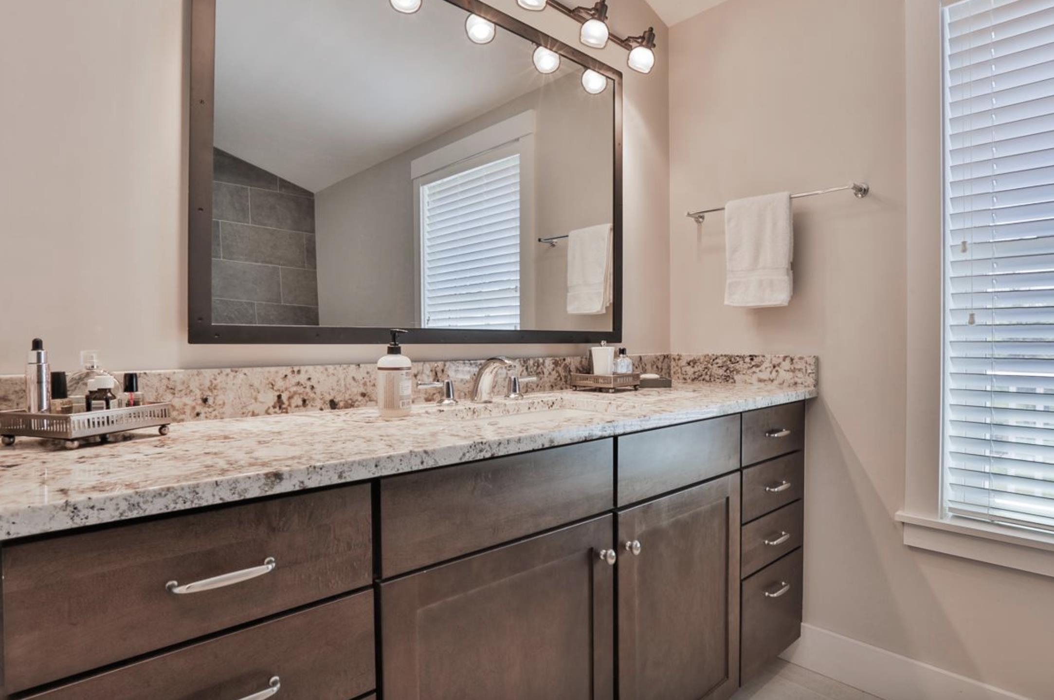 26 North Main Street, Unit 5 Mont Vernon, NH 03057 - Photo 13 of 45